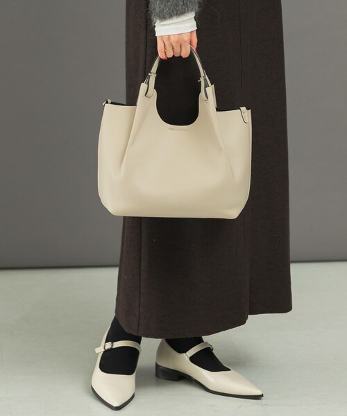 URBAN RESEARCH ROSSO（アーバンリサーチロッソ）の「DUA（ショルダーバッグ・レディース・LAMBNERO/NEROCUOIO・-）」の8枚目の写真