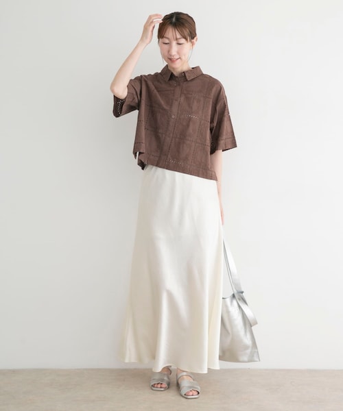 ITEMS URBANRESEARCH(アイテムズ アーバンリサーチ)の「ストレッチサテンスカート(スカート・レディース・WHT/BLK/BRN・Free)」の8枚目の写真