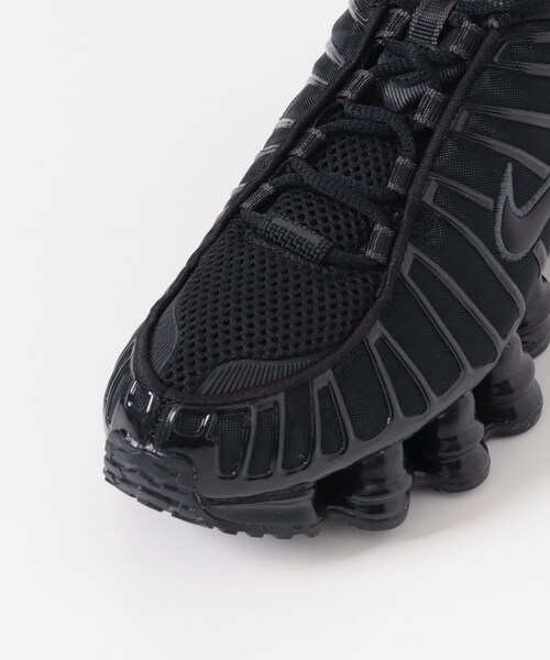 URBAN RESEARCH Sonny Label（アーバンリサーチサニーレーベル）の「NIKE　ウィメンズショックスTL（スニーカー・レディース・002ブラック/100ホワイト・23/23.5/24/24.5）」の12枚目の写真