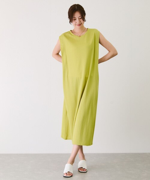 Jayro（ジャイロ）の「カノコ肩タックフレアワンピース（ワンピース・レディース・ブラック/グレー系/キャメル/イエロー・F）」の4枚目の写真