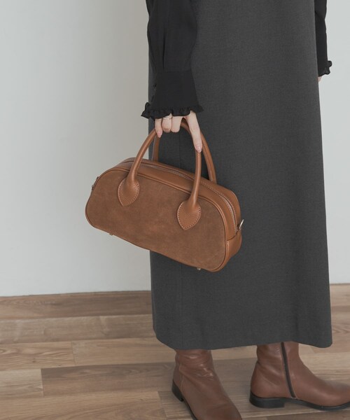 URBAN RESEARCH DOORS(アーバンリサーチドアーズ)の「MARCO BIANCHINI スウェードレザーラウンドバッグ(ショルダーバッグ・レディース・NERO/CUOIOSCURO・FREE)」の10枚目の写真