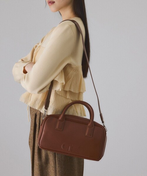 ADAM ET ROPE'（アダムエロペ）の「【サステナブル】ロゴスクエアボストンバッグ（ボストンバッグ・レディース・ブラック/ブラウン/シルバー・F）」の5枚目の写真