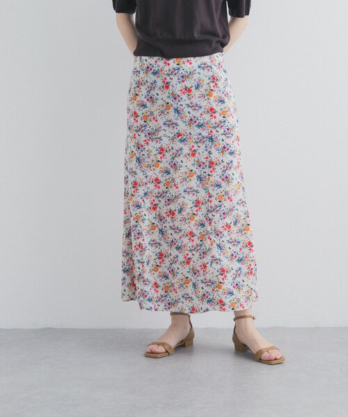 MEYAME　BEAUTIFUL SKIRT (FLOWER)