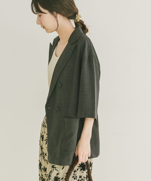 ITEMS URBANRESEARCH（アイテムズ アーバンリサーチ）の「リネンライクハーフスリーブジャケット（テーラードジャケット・レディース・BRN/BEG/CHA・FREE）」の5枚目の写真