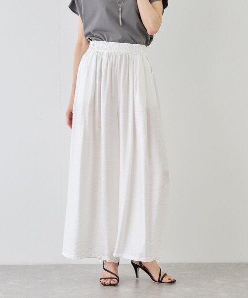 Jayro(ジャイロ)の「フレアワイドパンツ(その他パンツ・レディース・ブラック/グレー/ホワイト系/ベージュ・F)」の22枚目の写真