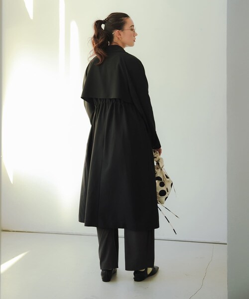 URBAN RESEARCH（アーバンリサーチ）の「『撥水/UVカット』ドロストトレンチコート（ステンカラーコート・レディース・GREGE/BEIGE/BLACK・36/38）」の14枚目の写真