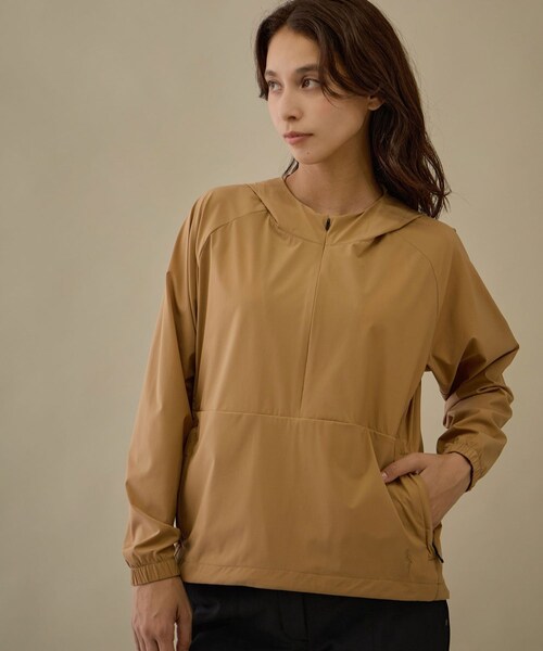ROPE'（ロペ）の「【NOIR】【撥水】ナイロン2WAY ウィンドジャケット（パーカー・レディース・ブラック/ベージュ系・L/M/S）」の7枚目の写真