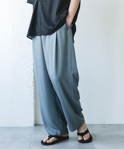URBAN RESEARCH DOORS(アーバンリサーチドアーズ)の「トロピカルライク イージーパンツ(その他パンツ・メンズ・BLACK/BLUEGRAY/CHARCOAL・M/L)」の15枚目の写真