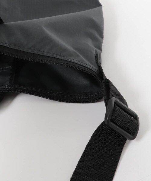 URBAN RESEARCH DOORS(アーバンリサーチドアーズ)の「『別注』JULY NINE×DOORS 2Way SEQUEL(ショルダーバッグ・メンズ・Orange/Black/C.Gray/Khaki/Pink/Navy/Beige/Green/Olive・one)」の14枚目の写真