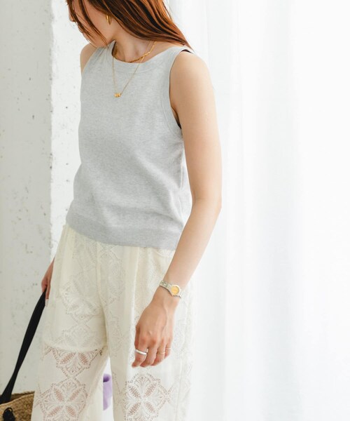 URBAN RESEARCH ROSSO（アーバンリサーチロッソ）の「F by ROSSO　ウォッシャブルミラノリブアメスリニット（ニット/セーター・レディース・BLACK/L/GRAY/BROWN/NAVY×OW・FREE）」の14枚目の写真