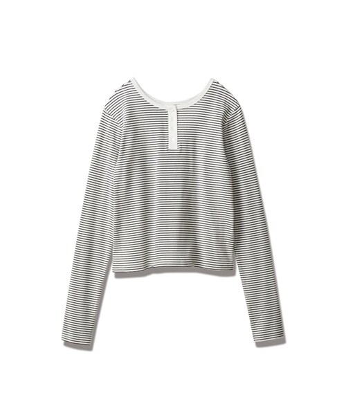 nissen（ニッセン）の「前後２ＷＡＹ袖くしゅくしゅヘンリーネックＴシャツ（Tシャツ/カットソー・レディース・オフホワイト/オートミール/黒・M/L）」の4枚目の写真