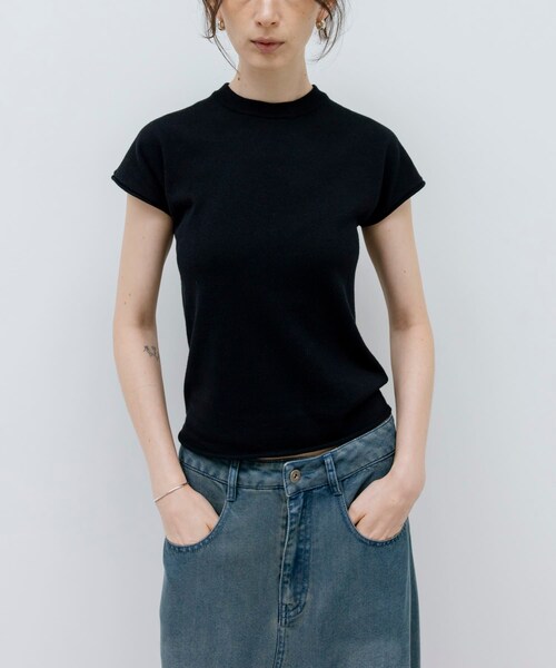 URBAN RESEARCH（アーバンリサーチ）の「STUDIO DOE　French Sleeve Knit Top（ニット/セーター・レディース・GREY/BLACK/WHITE・S）」の2枚目の写真