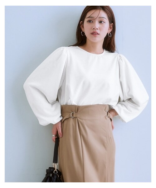 nissen（ニッセン）の「カットソー素材ボリューム袖ブラウス（Tシャツ/カットソー・レディース・ブルー系ストライプ/オフホワイト/ネイビー・S/M/L/LL/3L/4L/5L/6L）」の11枚目の写真