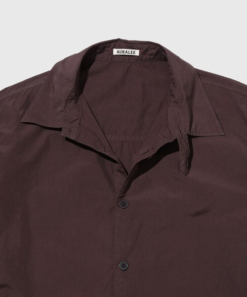 ADAM ET ROPE'(アダムエロペ)の「【AURALEE/オーラリー】GARMENT-DYED FINX SHUTTLE WEATHER SHIRT(シャツ/ブラウス・メンズ・ホワイト/ダークブラウン・3/4)」の7枚目の写真