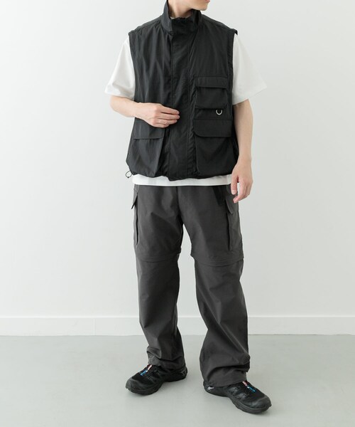 ITEMS URBANRESEARCH（アイテムズ アーバンリサーチ）の「『セットアップ対応』スーパーライトナイロン2wayブルゾン（ブルゾン・メンズ・BLK/CHA・M/L）」の9枚目の写真