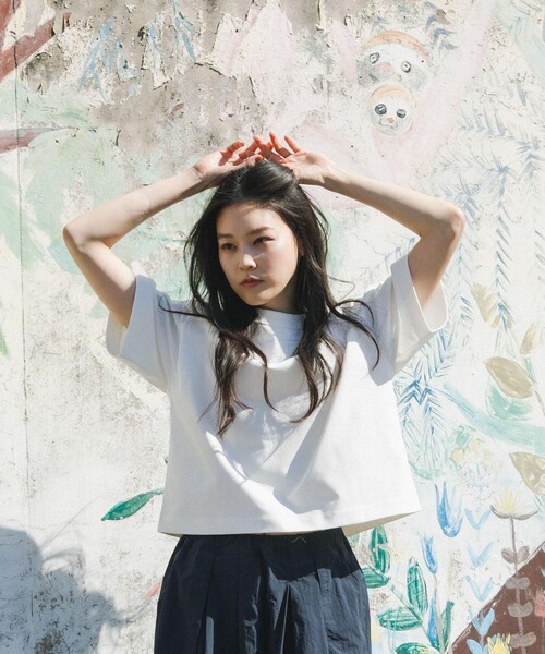 EKAL（エカル）の「『吸水速乾/UVカット』DRY OUT SHORT LENGTH T-SHIRTS（Tシャツ/カットソー・レディース・ダークプラム/ホワイト/アイボリー/ベージュ/チャコール/サルチャ/ブラウンカーキ・FREE）」の10枚目の写真