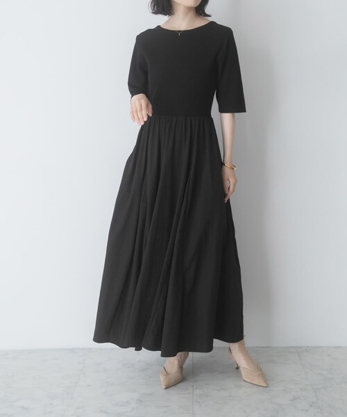 URBAN RESEARCH ROSSO（アーバンリサーチロッソ）の「『一部WEB限定カラー』ニットドッキングワンピース（ワンピース・レディース・OFF×OFF/BLK×BLK/BE×BLK・Free）」の19枚目の写真