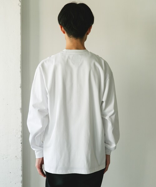 URBAN RESEARCH DOORS(アーバンリサーチドアーズ)の「『別注』Snow Peak Apparel×DOORS POCKET LOGO LONG-SLEEVE T-SHIRTS(Tシャツ/カットソー・メンズ・WHITE/BLUEGRAY/FOLIAGE/CHARCOAL・M/L/XL)」の6枚目の写真