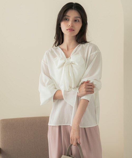 URBAN RESEARCH ROSSO（アーバンリサーチロッソ）の「セミシアーウール混2WAYタイブラウス（シャツ/ブラウス・レディース・WHITE/GRAY/D/NAVY・Free）」の9枚目の写真