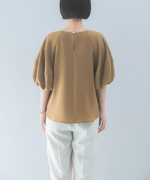 URBAN RESEARCH ROSSO（アーバンリサーチロッソ）の「クールタッチ 吸水速乾バルーンブラウス（シャツ/ブラウス・レディース・Y/GOLD/D/NAVY/IVORY・Free）」の22枚目の写真