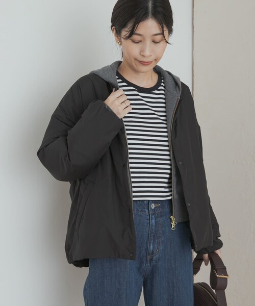 URBAN RESEARCH DOORS(アーバンリサーチドアーズ)の「『UR TECH』撥水ポケッタブル中綿ブルゾン(ブルゾン・レディース・GREIGE/CHARCOAL/BLACK・Free)」の9枚目の写真