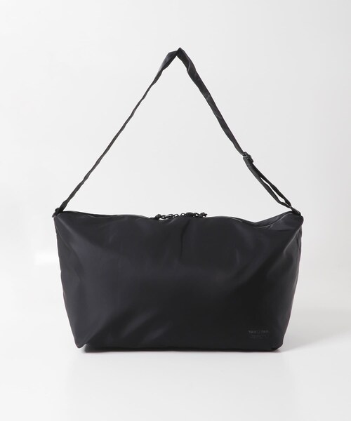 URBAN RESEARCH DOORS(アーバンリサーチドアーズ)の「『撥水』『別注』YAKPAK×DOORS SHOULDER BAG(ショルダーバッグ・メンズ・CHARCOAL 2/BLACK/GREIGE/CHARCOAL/GREIGE 2・-)」の12枚目の写真