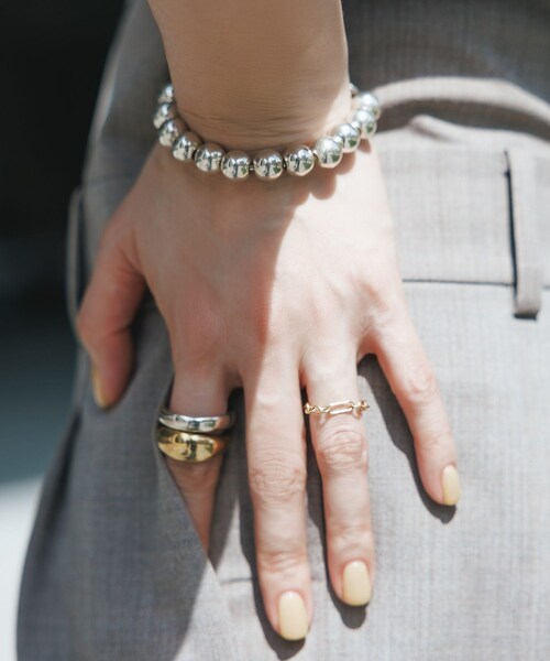 ADAM ET ROPE'(アダムエロペ)の「【EO(イオ)】Chain ring (small)(リング・レディース・ゴールド・F/11)」の10枚目の写真