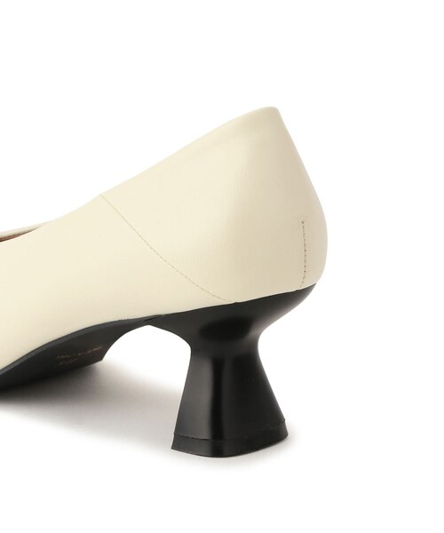 ADAM ET ROPE'（アダムエロペ）の「変形ヒール甲深パンプス（パンプス・レディース・ブラック/オフホワイト・23.0/23.5/24.0/24.5）」の21枚目の写真