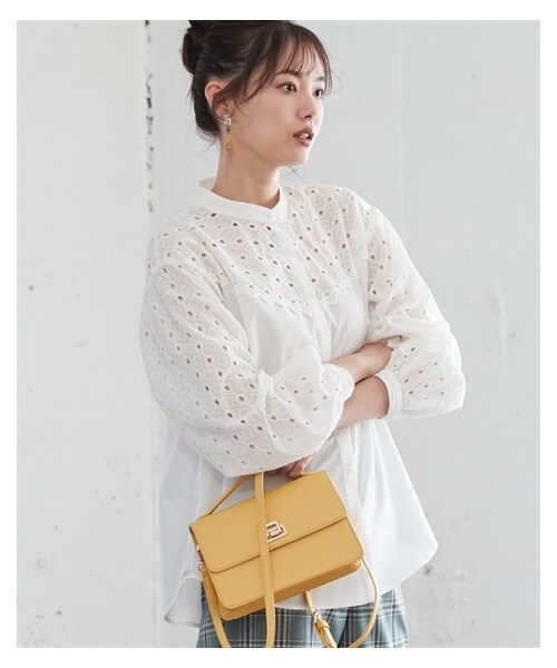 nissen（ニッセン）の「大きいサイズアイレットレースシャツ（シャツ/ブラウス・レディース・ダークオレンジ/オフホワイト/ネイビー・L/LL/3L/4L/5L/6L/8L/10L）」の2枚目の写真