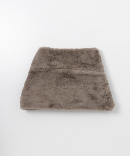 URBAN RESEARCH（アーバンリサーチ）の「ファースヌード（ネックウォーマー/スヌード・レディース・IVORY/GREGE/CHARCOAL・FREE）」の12枚目の写真