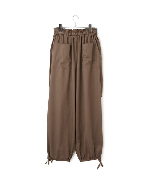 ADAM ET ROPE'(アダムエロペ)の「【WEB限定】リラックスパラシュートパンツ(その他パンツ・レディース・チャコール/ブラウン・36/38)」の19枚目の写真