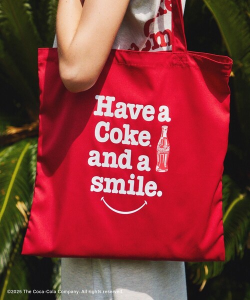 ROPE' PICNIC（ロペピクニック）の「【Coca-Cola】ロゴプリントトートバッグ（トートバッグ・レディース・ライトグリーン/レッド・F）」の2枚目の写真