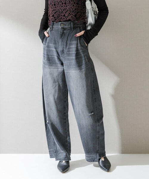 URBAN RESEARCH ROSSO（アーバンリサーチロッソ）の「YENN　CURVED SEAM DENIM PANTS（デニムパンツ・レディース・GRAY・36/38/40）」の11枚目の写真