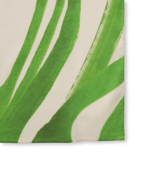 ADAM ET ROPE'（アダムエロペ）の「DOMY DIRECT print scarf（バンダナ/スカーフ・レディース・ブラック/グリーン・F）」の16枚目の写真