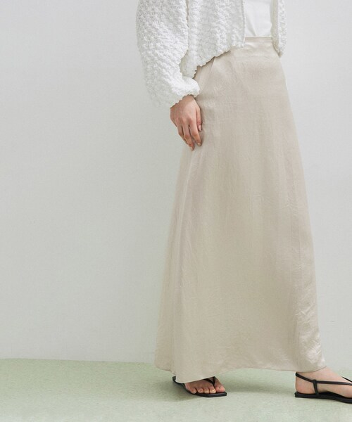 ADAM ET ROPE'（アダムエロペ）の「リキッドサテンスカート（スカート・レディース・ブラック/キナリ/サックス・36/38）」の2枚目の写真