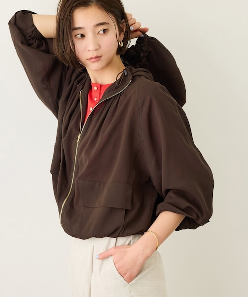 ROPE'（ロペ）の「【DEWEIGHT'(デューエイト)】シアーマウンテンパーカー/イージーケア（マウンテンパーカー・レディース・オフホワイト/ダークブラウン・F）」の12枚目の写真