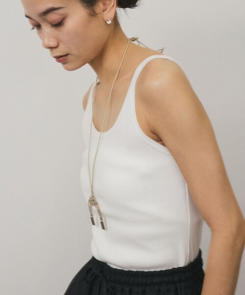 ADAM ET ROPE'(アダムエロペ)の「プリマベールファームリーリブタンクトップ / UVケア・洗える(タンクトップ・レディース・ブラック/オフホワイト/レッド系/パープル・F)」の1枚目の写真