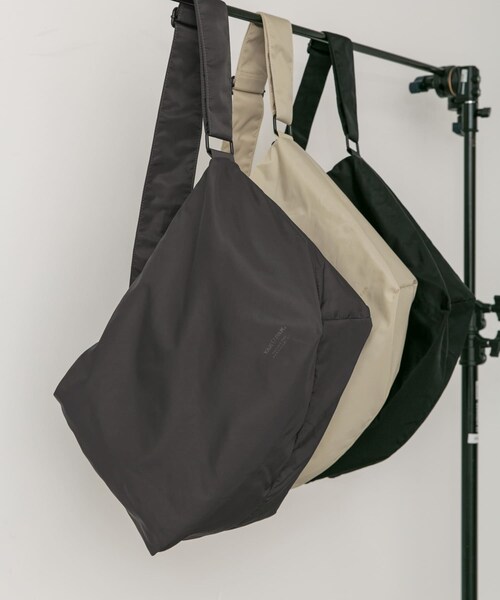 URBAN RESEARCH DOORS(アーバンリサーチドアーズ)の「『撥水』『別注』YAKPAK×DOORS SHOULDER BAG(ショルダーバッグ・メンズ・CHARCOAL 2/BLACK/GREIGE/CHARCOAL/GREIGE 2・-)」の22枚目の写真