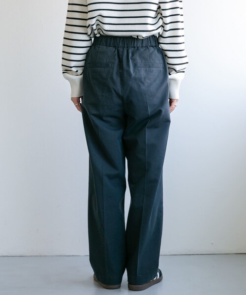 URBAN RESEARCH DOORS（アーバンリサーチドアーズ）の「FORK&SPOON　イージーチノパンツ（チノパンツ・レディース・BEIGE/INK BLACK・1/2）」の13枚目の写真