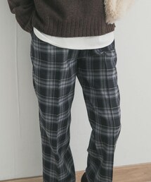 URBAN RESEARCH DOORS（アーバンリサーチドアーズ）の「『UR TECH』チェックストレートイージーパンツ（その他パンツ・レディース）」