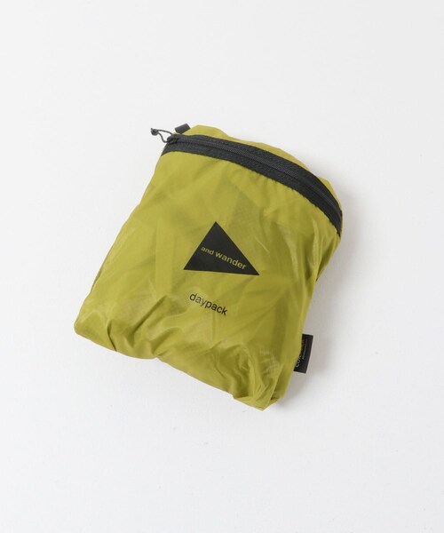 EKAL(エカル)の「and wander SIL DAYPACK(バックパック/リュック・メンズ・BLACK/D.ORANGE/YELLOW GRN・One)」の9枚目の写真