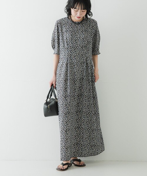 URBAN RESEARCH(アーバンリサーチ)の「フラワープリントタックデザインワンピース(ワンピース・レディース・WHITE/YELLOW・Free)」の9枚目の写真