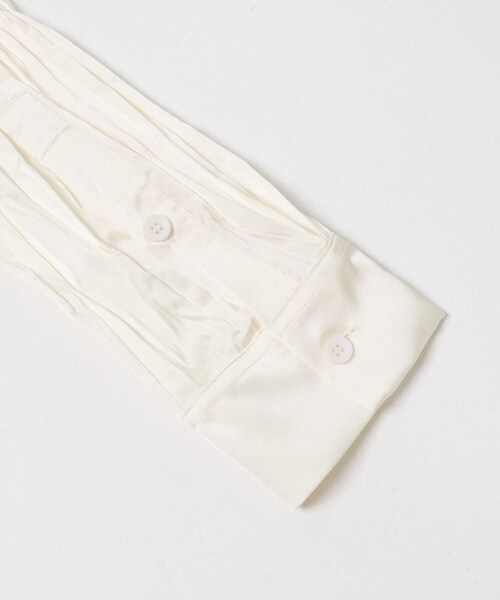 URBAN RESEARCH（アーバンリサーチ）の「Studio Doe　SATIN PLEATED SHIRTS（シャツ/ブラウス・レディース・BLACK/GREY/CREAM・S/M）」の6枚目の写真