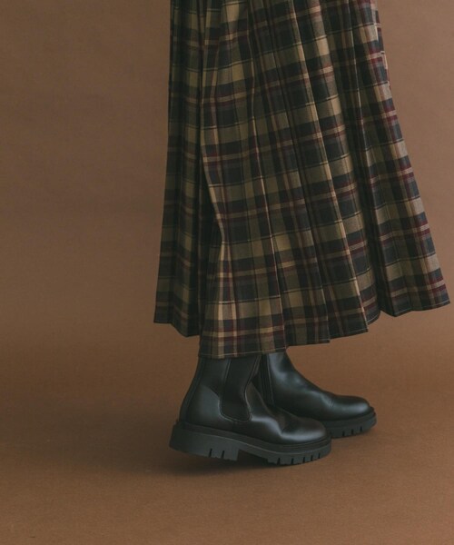ITEMS URBANRESEARCH(アイテムズ アーバンリサーチ)の「サイドゴアブーツ(ブーツ・レディース・BLK/BRN・S/M/L)」の4枚目の写真