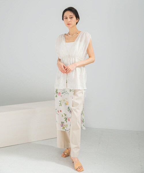 URBAN RESEARCH ROSSO（アーバンリサーチロッソ）の「ボタニカルプリントスカーフ（バンダナ/スカーフ・レディース・OFF WHITE/BLACK・Free）」の5枚目の写真