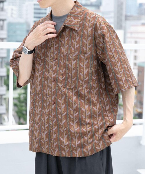 ITEMS URBANRESEARCH(アイテムズ アーバンリサーチ)の「リーフプリントオープンカラー半袖シャツ(シャツ/ブラウス・メンズ・BEG/BRN/BLK・M/L)」の6枚目の写真