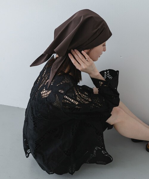 SENSE OF PLACE by URBAN RESEARCH（センスオブプレイスバイアーバンリサーチ）の「撥水シシュウスカーフ（バンダナ/スカーフ・レディース・BLACK/BROWN/Y.BEIGE・One）」の9枚目の写真