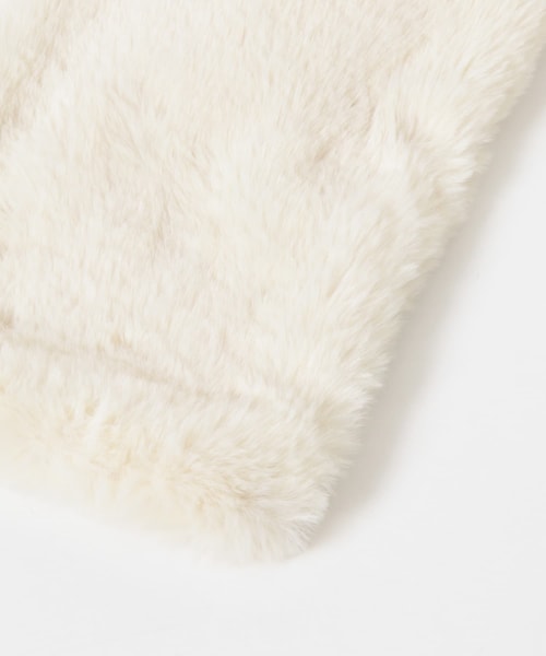 URBAN RESEARCH DOORS（アーバンリサーチドアーズ）の「エコファーティペット（マフラー・レディース・CREAM/GREIGE/CHARCOAL・one）」の7枚目の写真