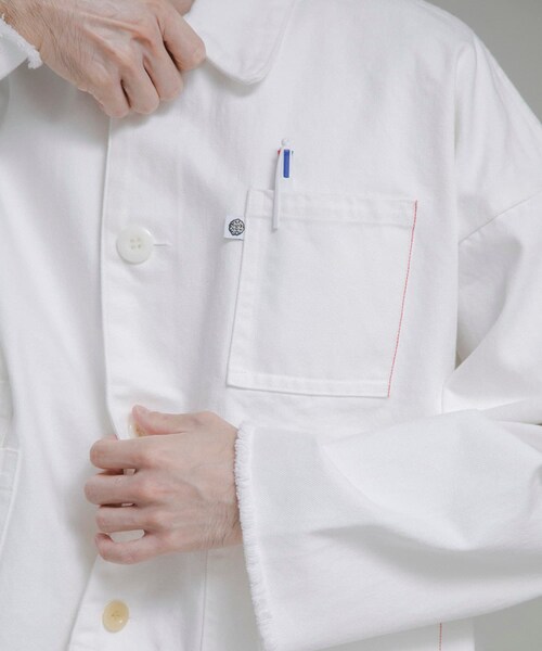 URBAN RESEARCH（アーバンリサーチ）の「『別注』LOWERCASE×URBS　FACEカバーオール（デニムジャケット・メンズ・WHITE・M/L/XL）」の5枚目の写真