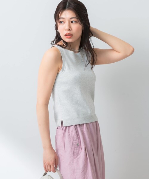 URBAN RESEARCH ROSSO（アーバンリサーチロッソ）の「F by ROSSO　ウォッシャブルミラノリブアメスリニット（ニット/セーター・レディース・BLACK/L/GRAY/BROWN/NAVY×OW・FREE）」の18枚目の写真